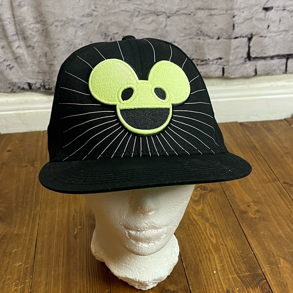 Deadmau5 black glow in the dark fly brimmed hat